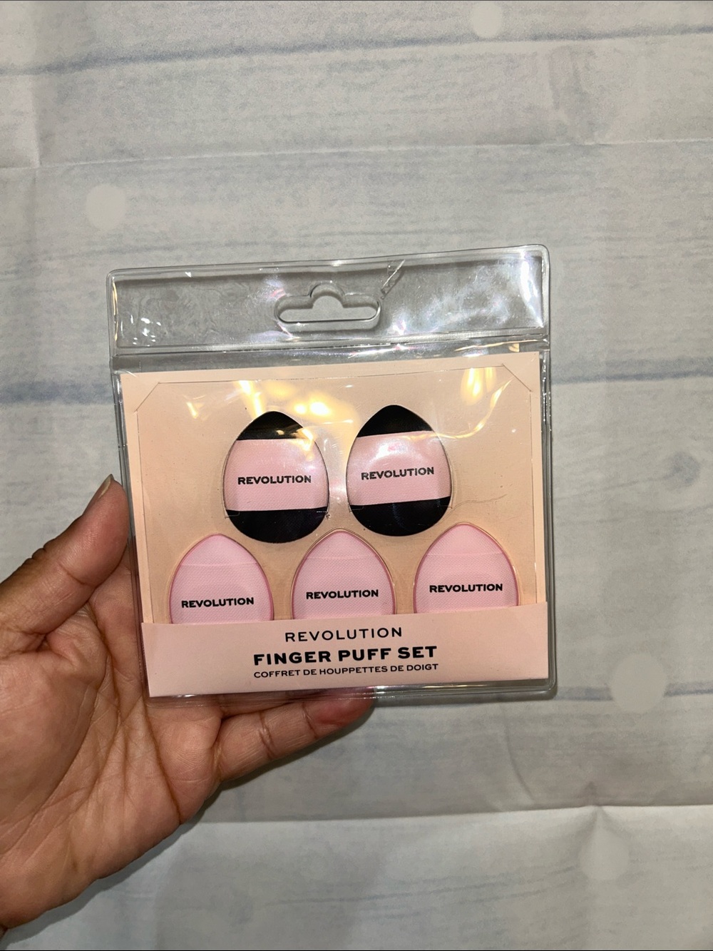 Revolution Pink Finger Puff Makeup Applicator Set